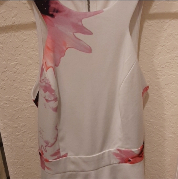 Material Girl Halter Open Back Floral Design Shorts Romper Size M EUC - Picture 3 of 7